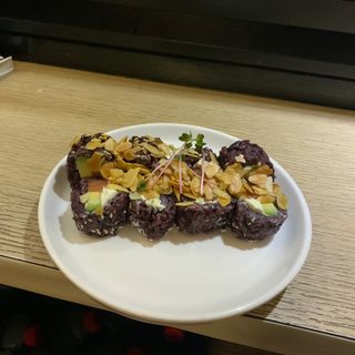 Uramaki black queen 8pz