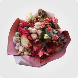 ლილია და სპრეი ვარდები