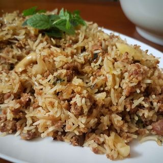 ARROZ CON CORDERO MOLIDO 