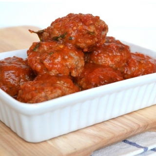 Polpette della Nonna (al pomodoro con pane tostato e patate al forno)