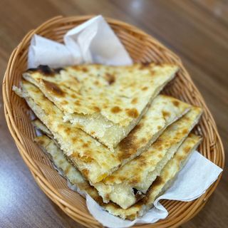 96. Peshawari naan ( contiene gluten)