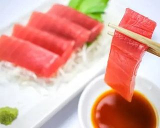 Sashimi Atún (3 Uds.)