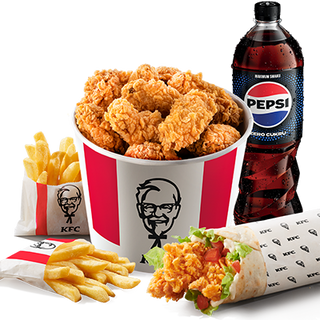 15x Hot Wings + Twister + 2x Frytki + Pepsi Bottle 0.85l