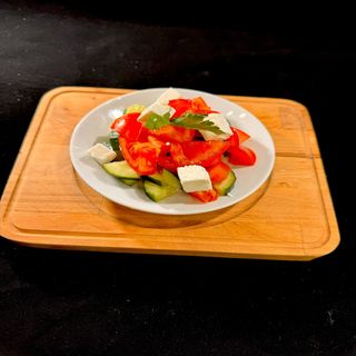 Салат овочевий з сиром Фета (150г)