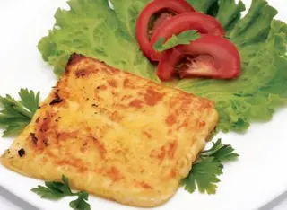 Кашкавал на плоча (200г)