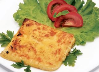 Кашкавал на плоча (200г)