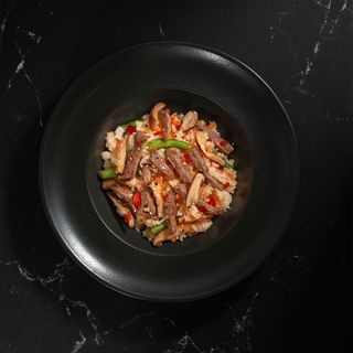 Orez cu carne de vită