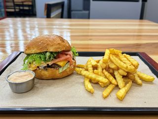 კლასიკური ბურგერი