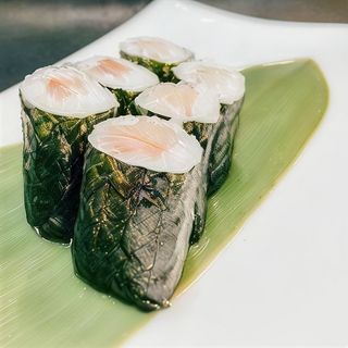 24. Hossomaki suzuki branzino