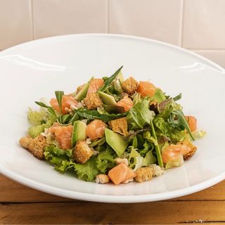 Insalata Salmon