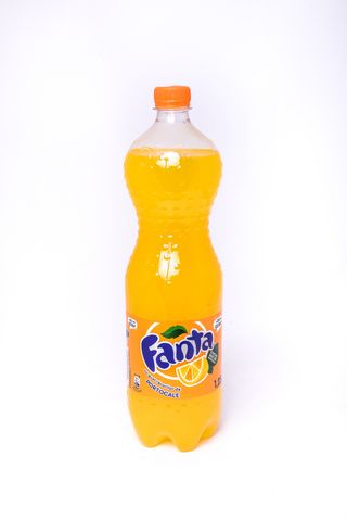 Fanta sticla medie