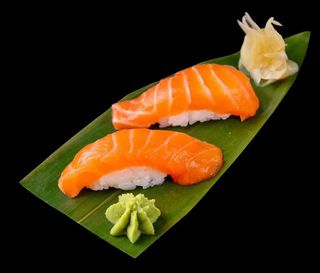 Nigiri salmone - 2 pezzi 