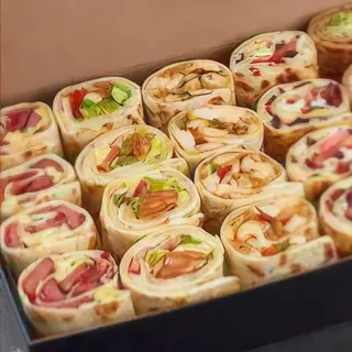 Wrap Box  16 rolls+ 4 Frites