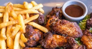 Alitas Fritas De Pollo (7 Uds.)