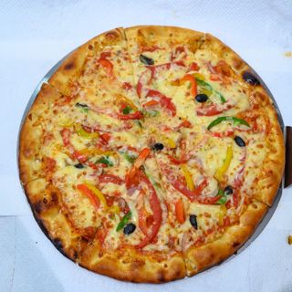 Chicken Tikka Pizza