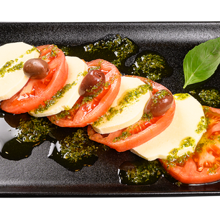 САЛАТА КАПРЕЗЕ  (350 г)