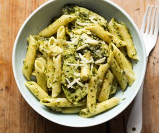 Pennette vegetariane con pesto alla trapanese