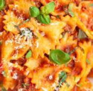 Spicy Tomato and Vegetable Pasta