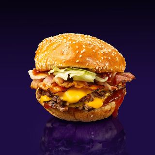 Bacon Burger Double + pomfrit