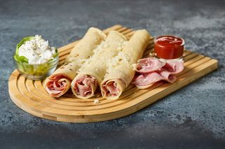 Palačinke sa suvim vratom - porcija