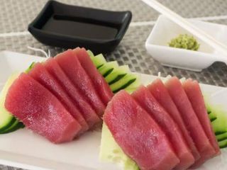 Sashimi de Atum 12 Peças