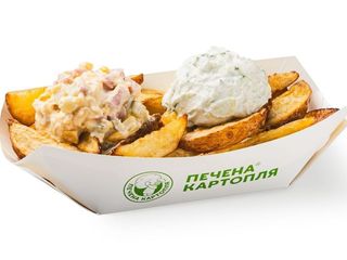 Картопля по-селянськи з салатами на вибір (від 400g)