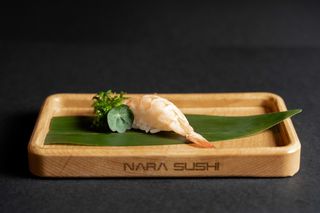 080. Nigiri ebi - 1 pezzo