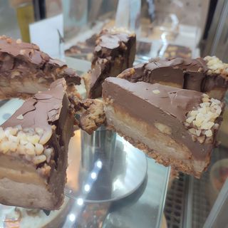 Tarta cacahuete y chocolate (110/120g)