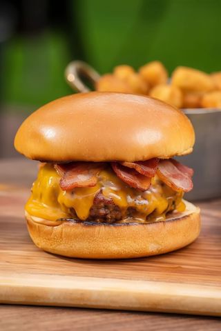 Burger Buey Cheese Bacon