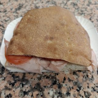 Focaccia pesto( l'immagine è appena illustrativa) 