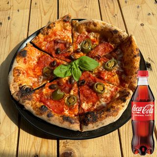 Pizza Diavola (ok. 32 cm) + coca-Cola 850ml