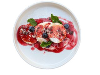 Сирники з грецьким йогуртом та джемом (300g)