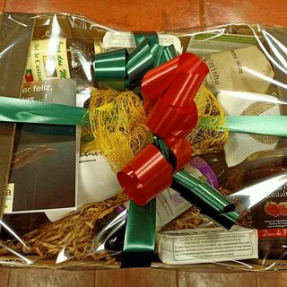 Cabaz Prenda Biológico (azeite, Vinagre Maçã, Compota, Mel, Tisana, Vinho)