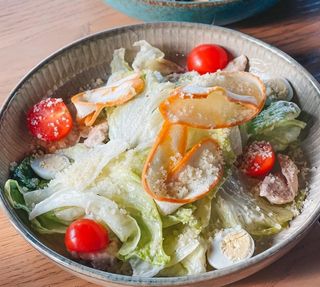 Салат "Цезарь с курицей"