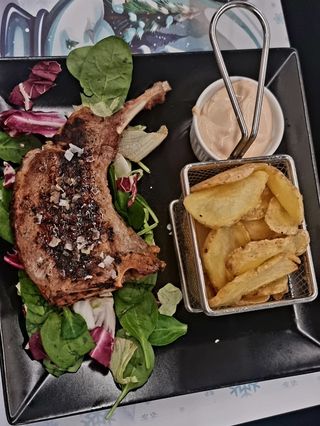 Lombatina de porc la gratar