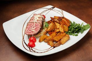 Tagliata sa biftekom