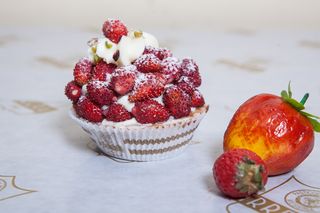 Cestino fragoline panna