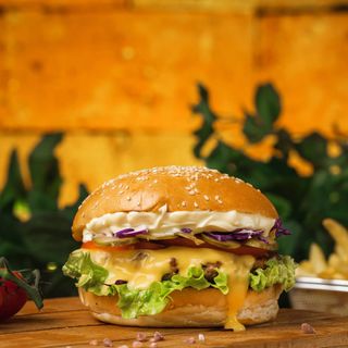 Бургер с Телешко и картофи