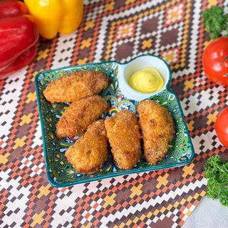 Острые крылышки в панировке