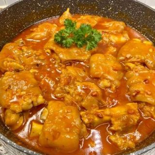 Manitas de Cerdo con Patatas