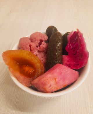 Murături asortate, de casă, în saramură