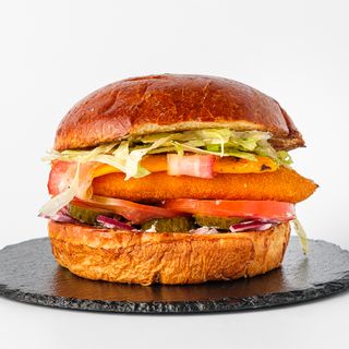 Crispy chicken burger