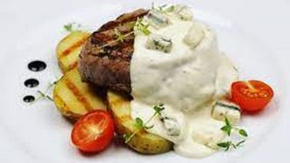 Biftek u gorgonzola sosu