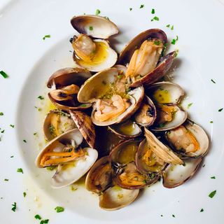 Almejas A La Sartén 