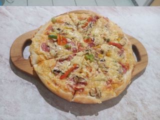 Піца Капрічоза (420г)