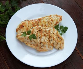 Piept pui la gratar cu piure (copii)