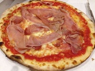 Margherita con prosciutto crudo