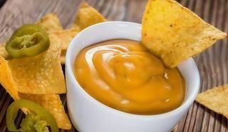 Nachos Con Cheddar