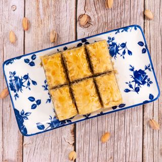 Баклава с орехи класик (250г)