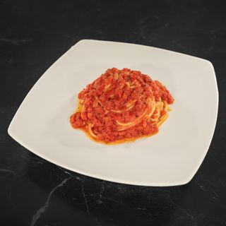 Spaghetti pomodoro e basilico